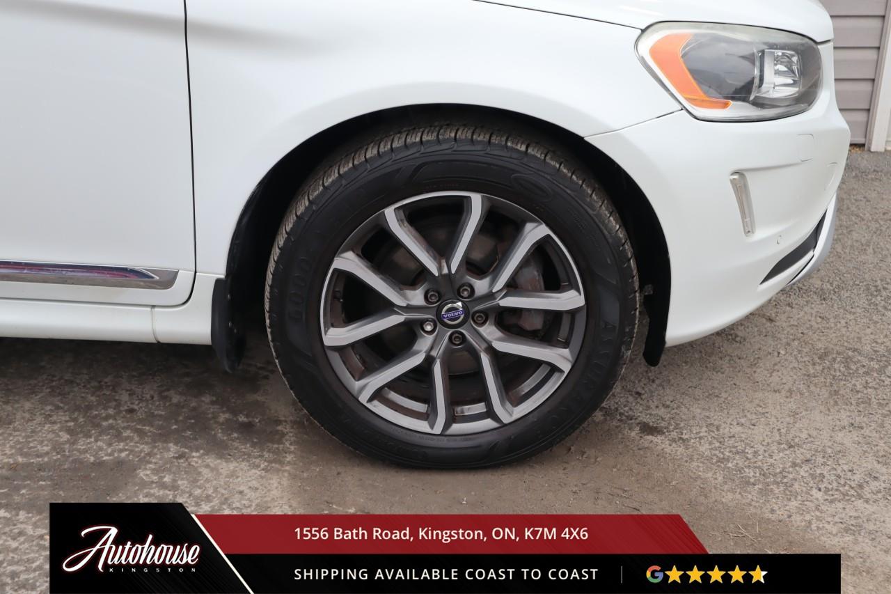 2016 Volvo XC60 T5 Special Edition Premier NAVIGATION - PANORAMIC SUNROOF Photo