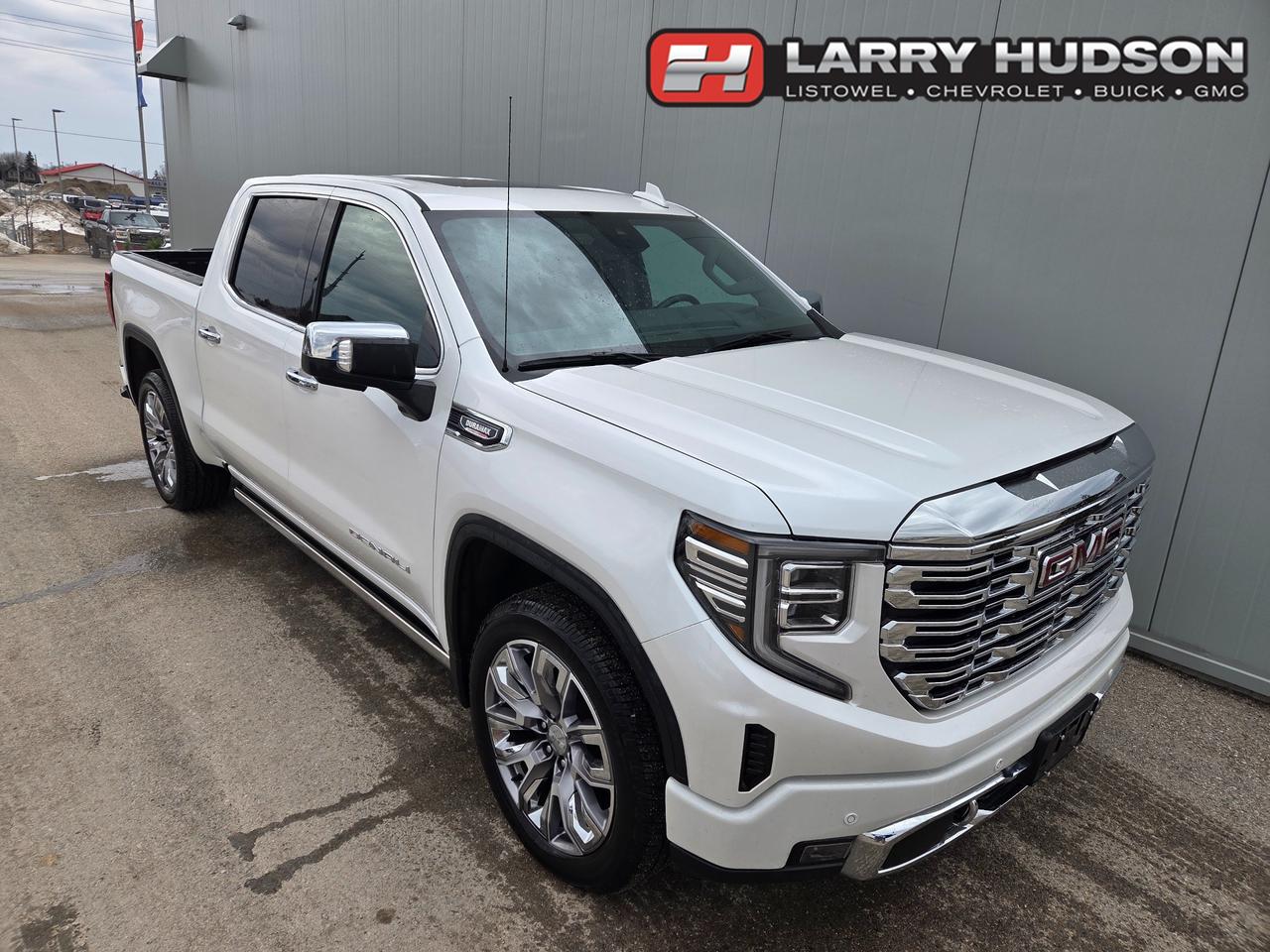 Used 2024 GMC Sierra 1500 Roof | Denali | 22