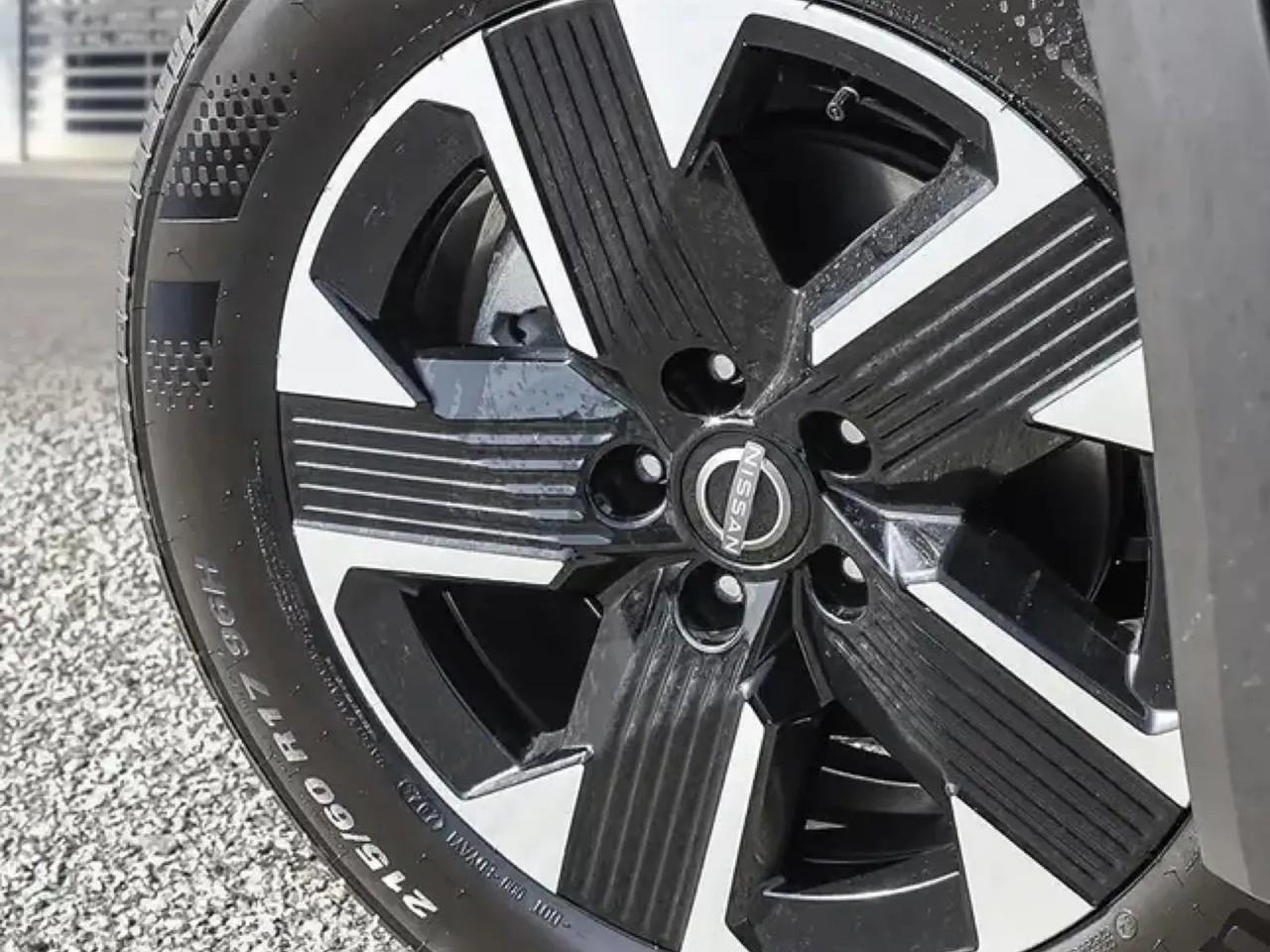 2026 Nissan Kicks SV Photo3