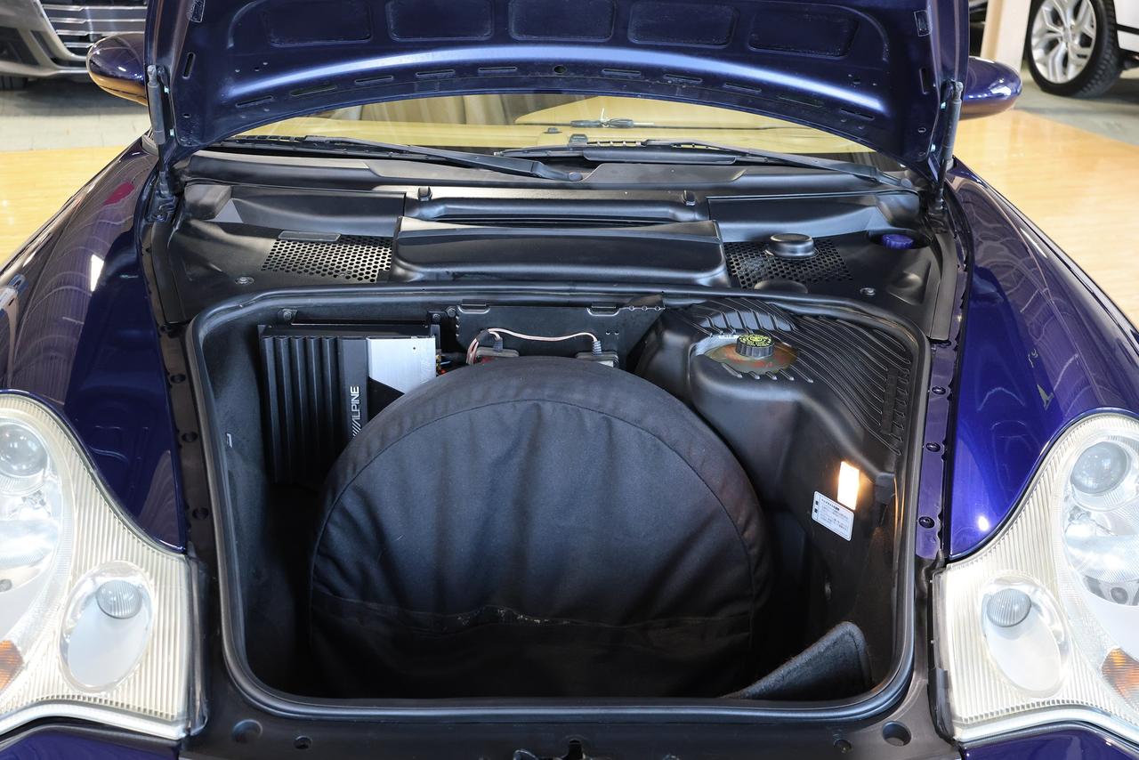 2002 Porsche 911 CARRERA AUTO Photo