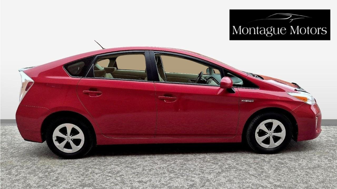 2015 Toyota Prius 5DR HB Photo3