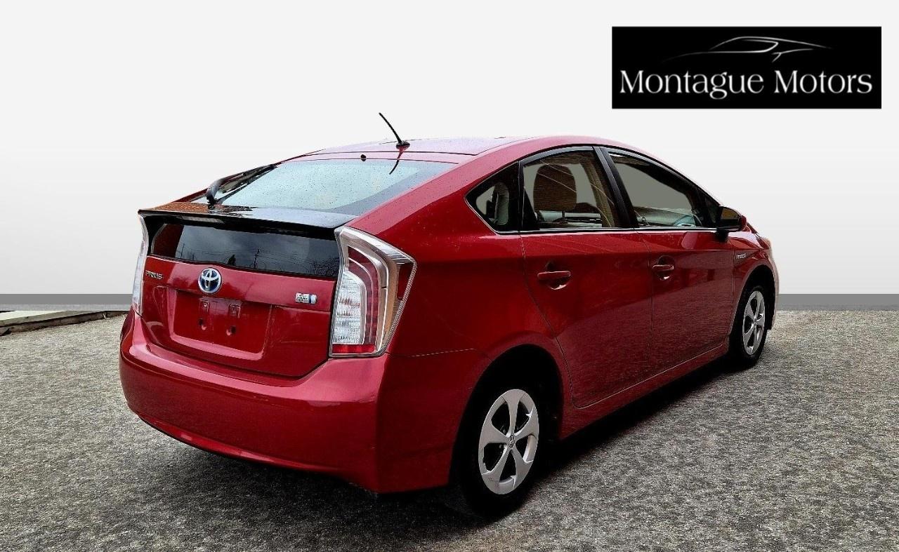 2015 Toyota Prius 5DR HB Photo