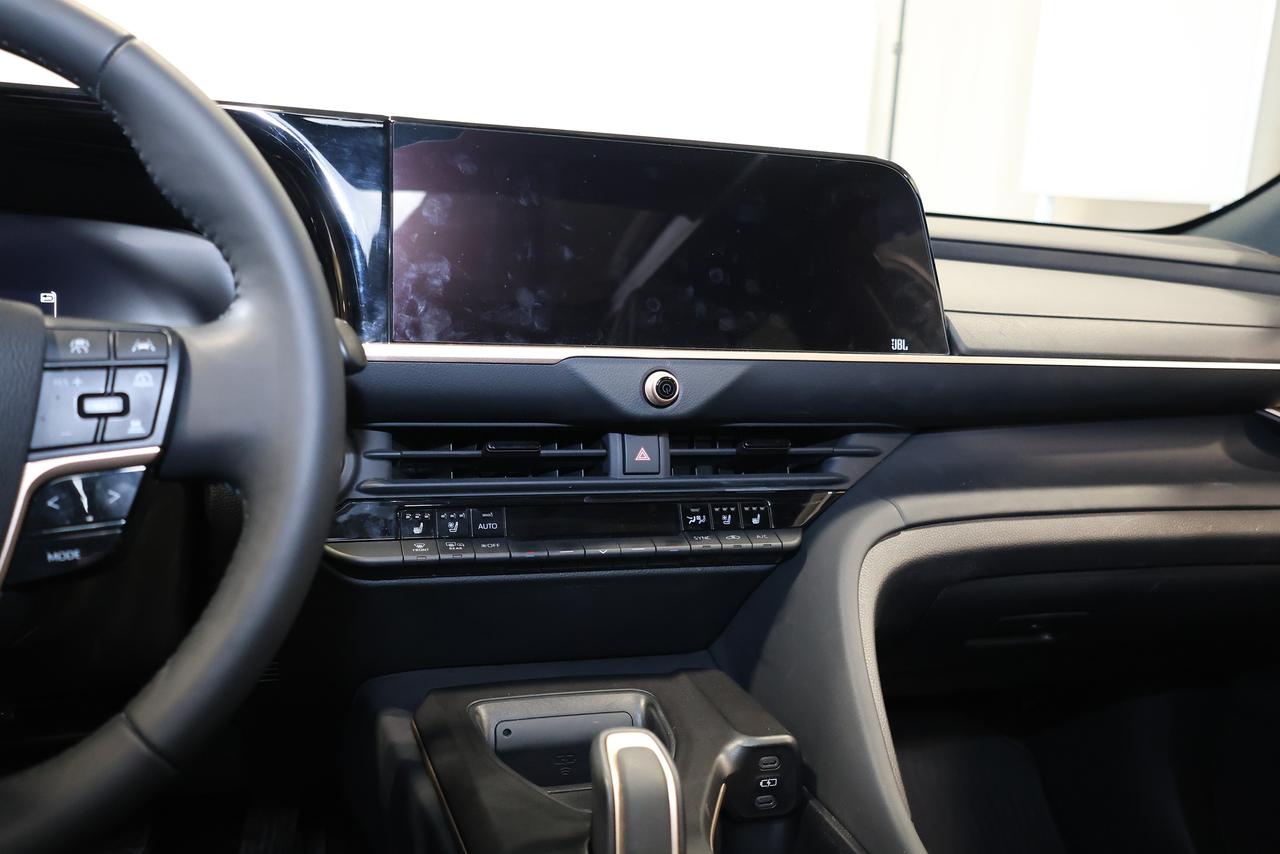 2023 Toyota Crown LIMITED AWD HYBRID - PANO|NAVI|CAMERA|BLINDSPOT Photo