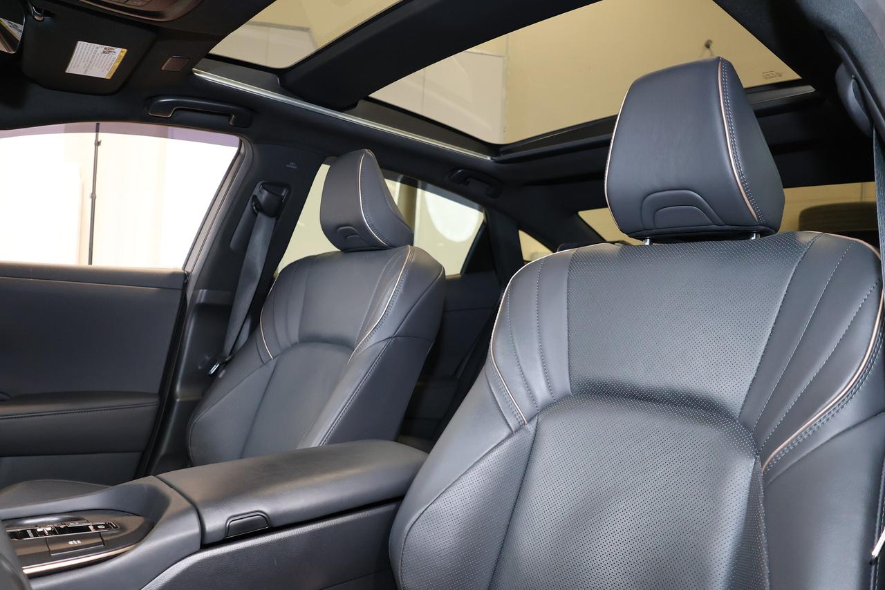 2023 Toyota Crown LIMITED AWD HYBRID - PANO|NAVI|CAMERA|BLINDSPOT Photo