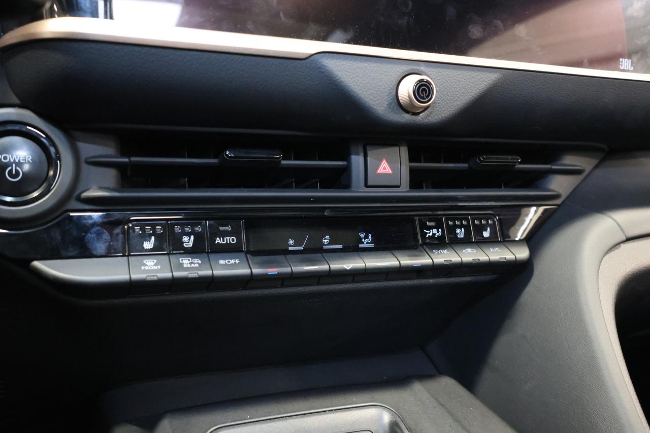 2023 Toyota Crown LIMITED AWD HYBRID - PANO|NAVI|CAMERA|BLINDSPOT Photo