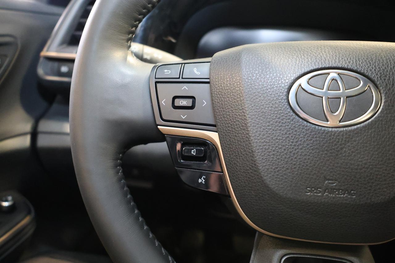 2023 Toyota Crown LIMITED AWD HYBRID - PANO|NAVI|CAMERA|BLINDSPOT Photo