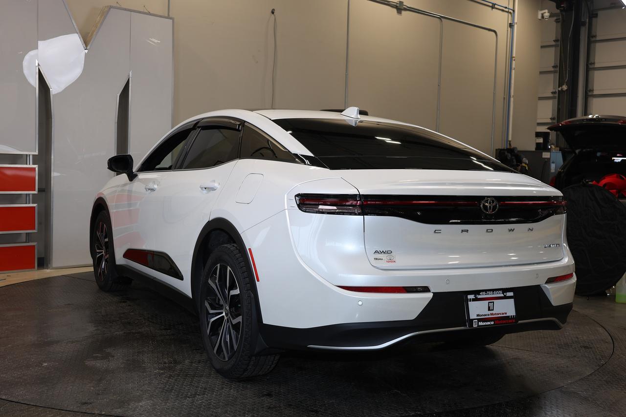 2023 Toyota Crown LIMITED AWD HYBRID - PANO|NAVI|CAMERA|BLINDSPOT Photo