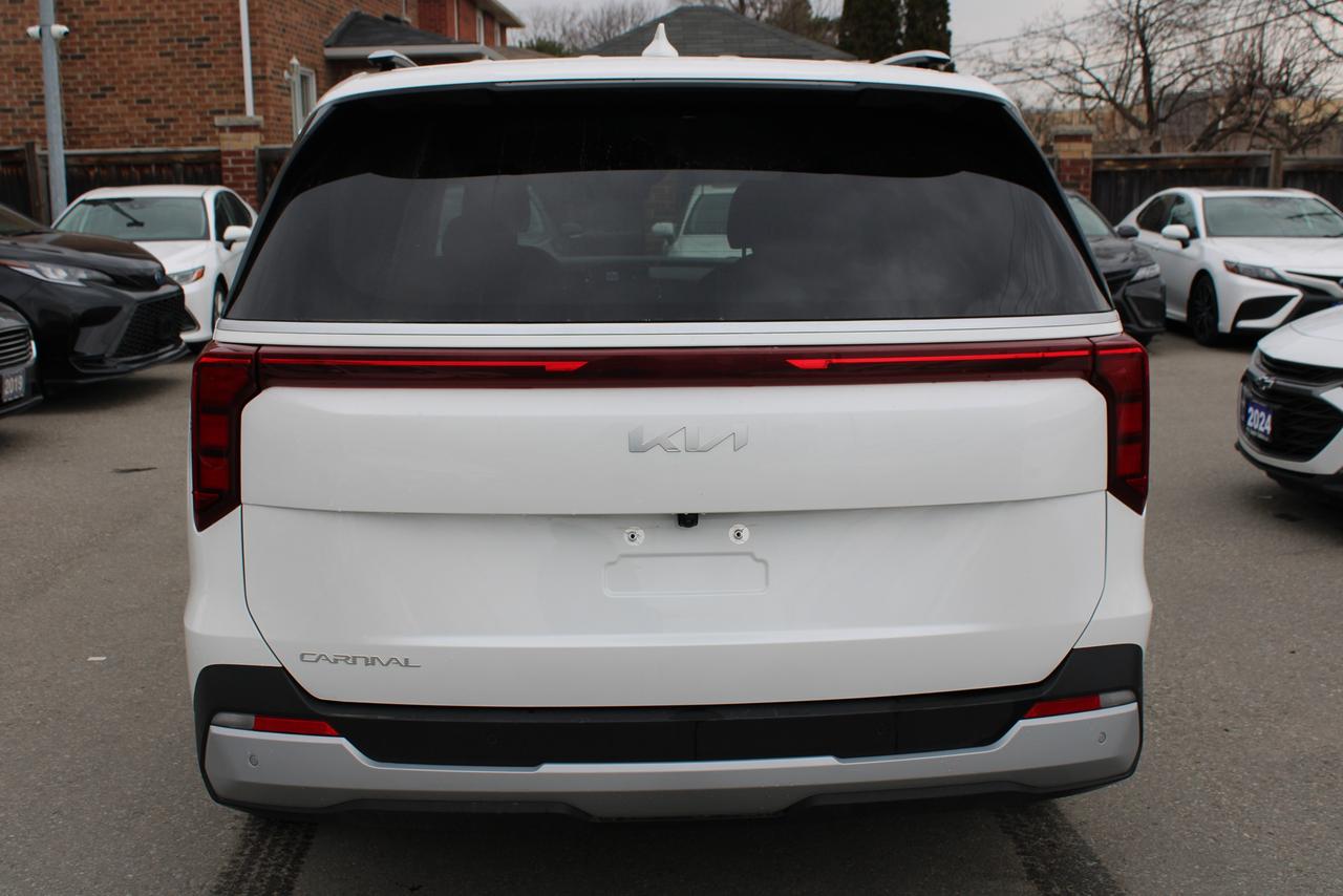 2025 Kia Carnival LX Photo