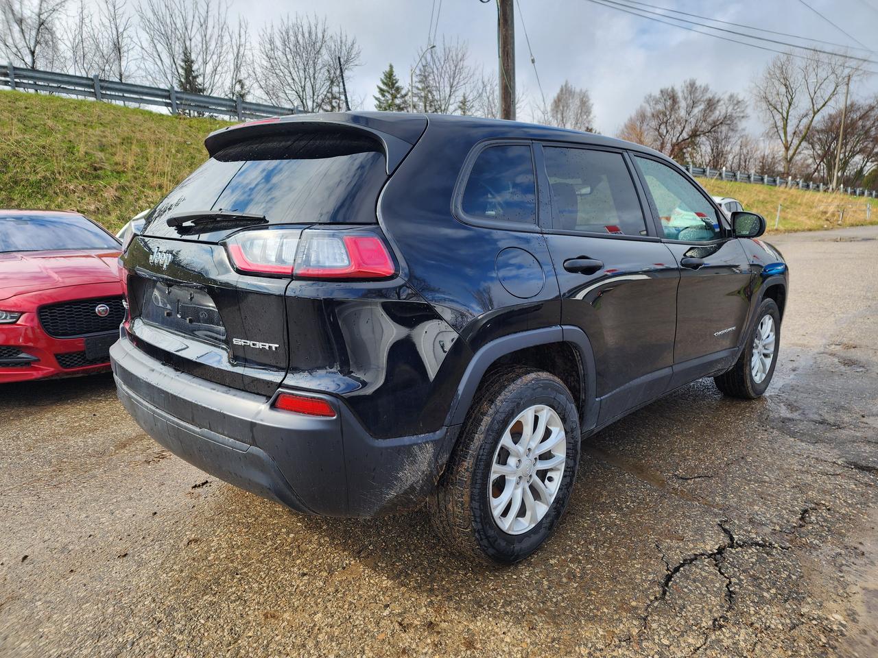 2021 Jeep Cherokee Sport l 64K KM | Clean Carfax | Fully Serviced 🔥 Photo