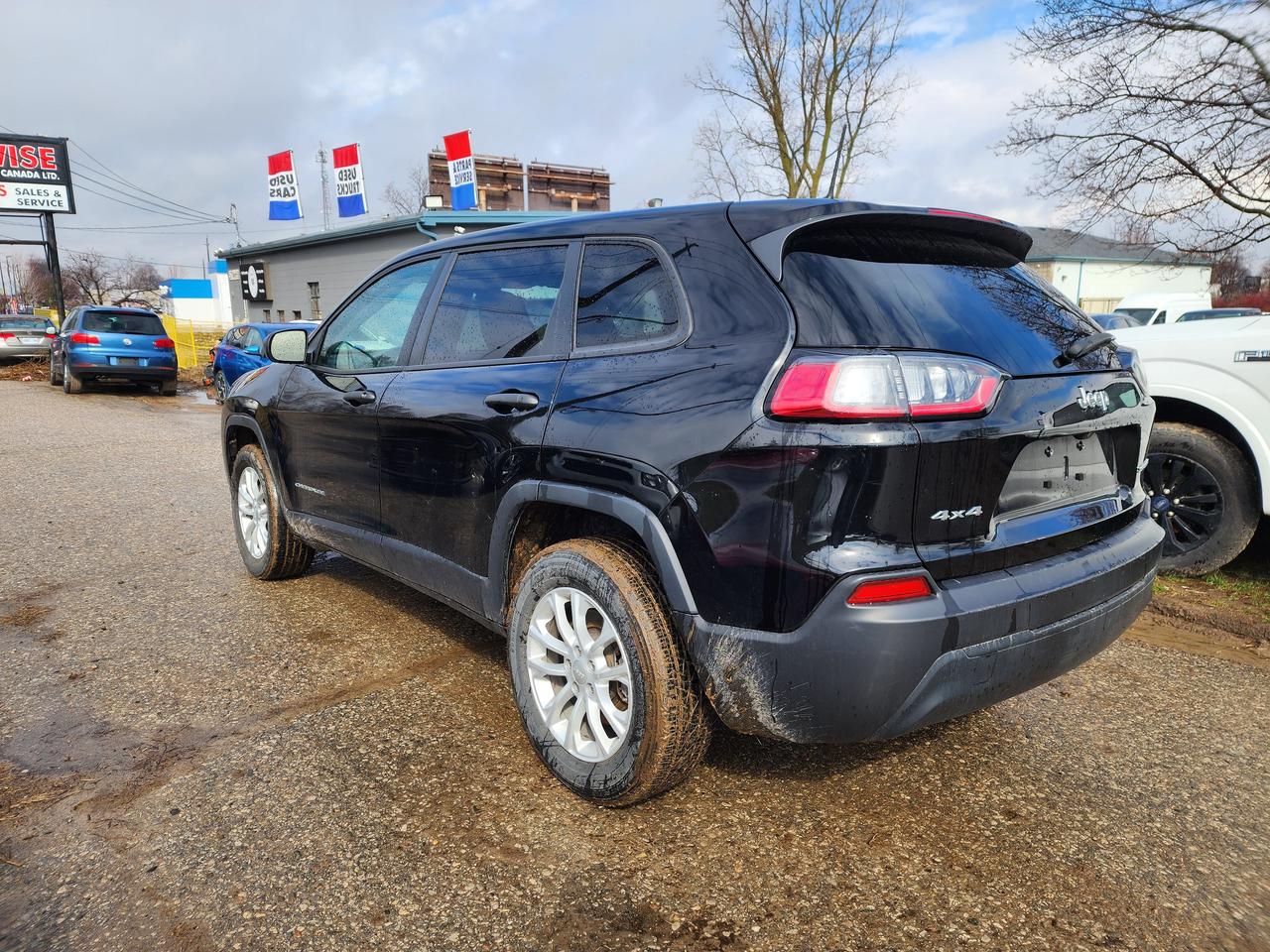 2021 Jeep Cherokee Sport l 64K KM | Clean Carfax | Fully Serviced 🔥 Photo