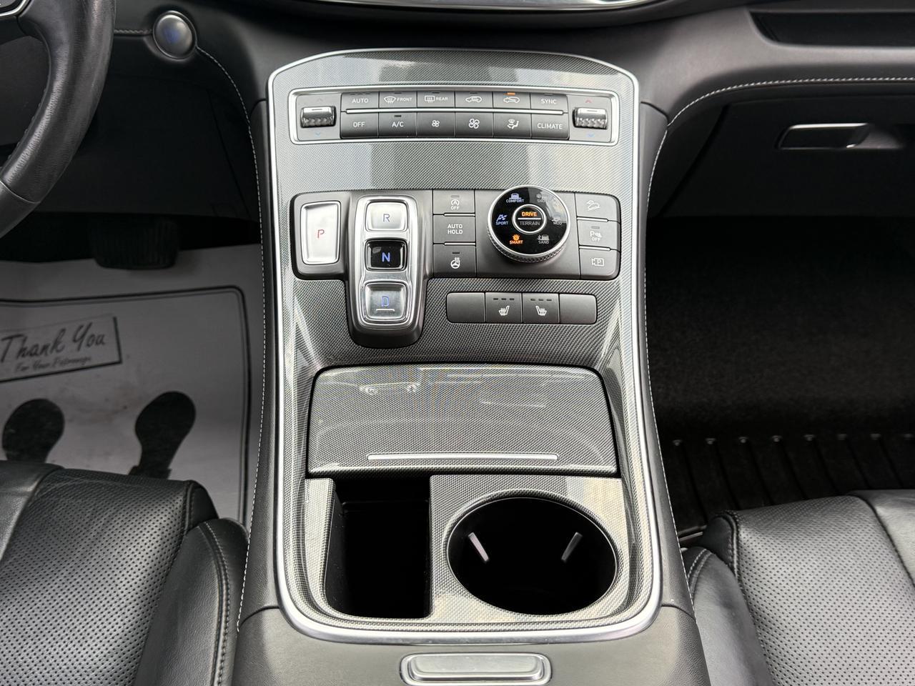 2021 Hyundai Santa Fe Preferred w/Trend pkg.  LEATHER LOADED Photo