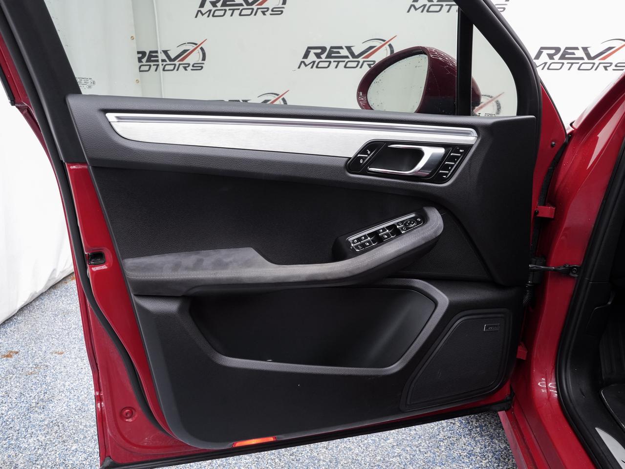 2017 Porsche Macan GTS | Certified | No Accidents Photo