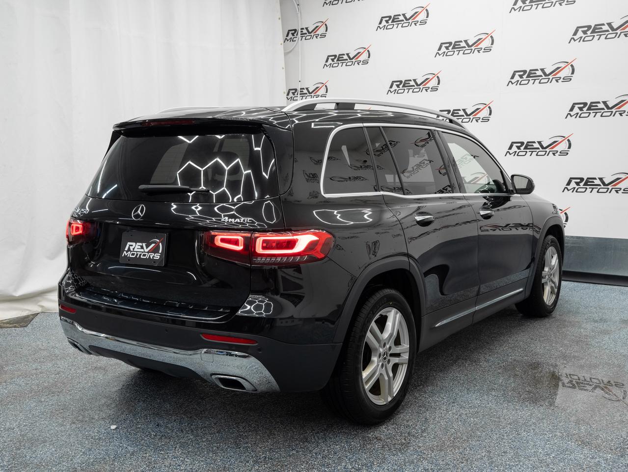 2023 Mercedes-Benz GLB-Class GLB 250 | Certified | CarPlay | Ambient Lighting Photo