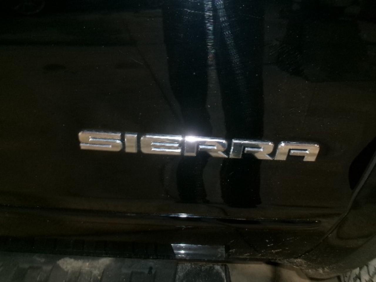 2016 GMC Sierra 1500 SLE Photo
