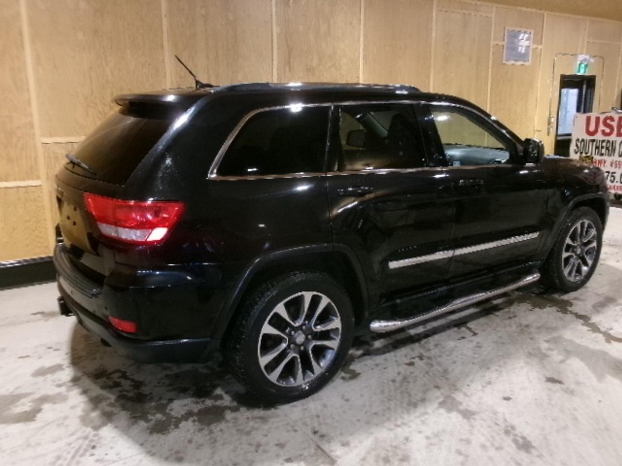 2011 Jeep Grand Cherokee Laredo Photo