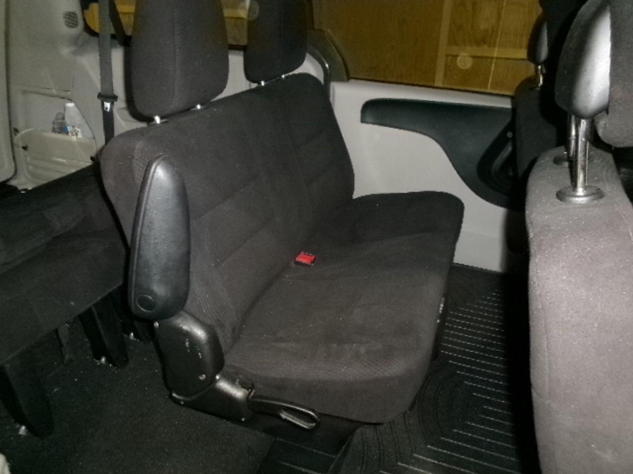 2014 Dodge Grand Caravan SE Photo