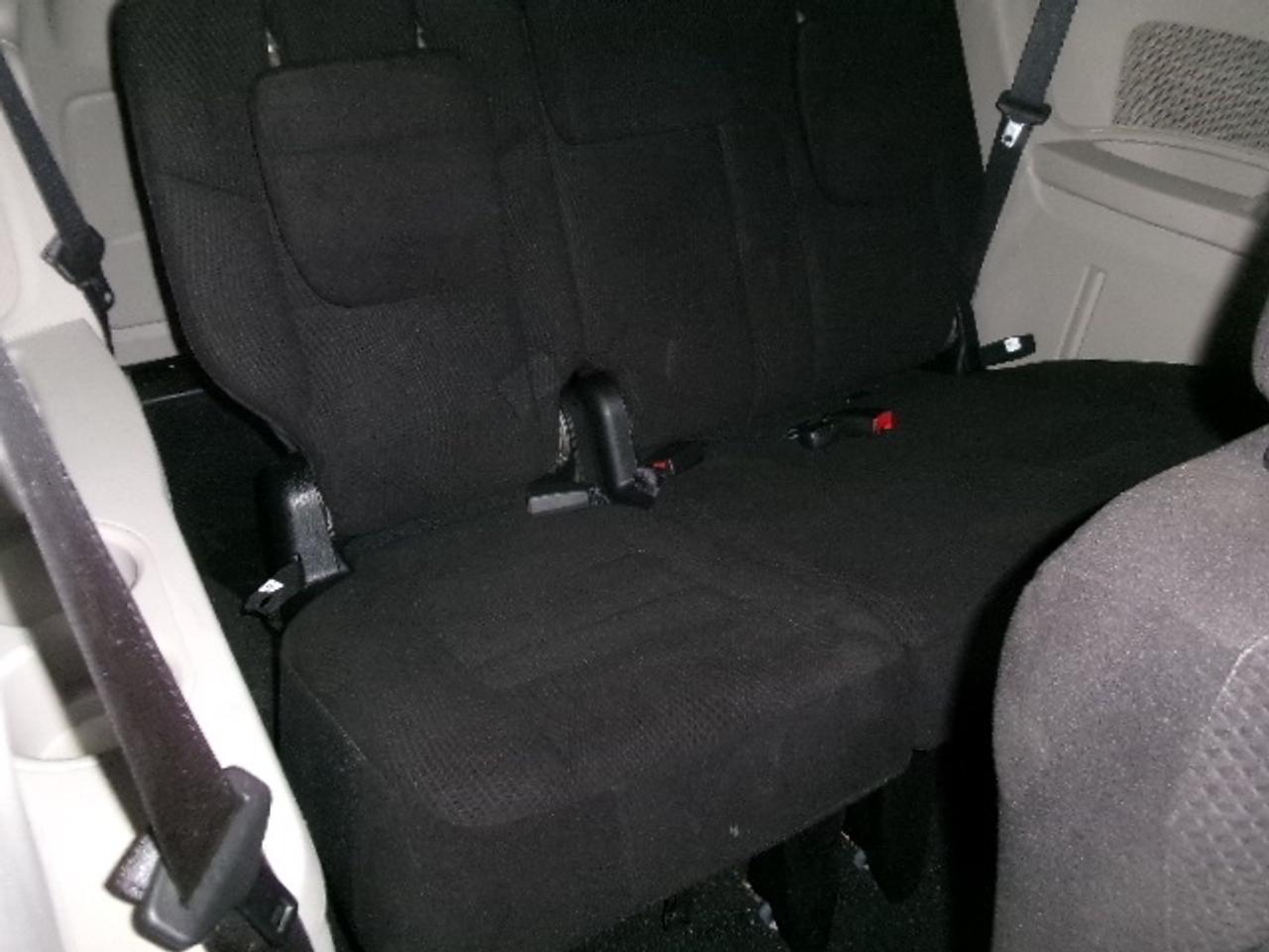 2014 Dodge Grand Caravan SE Photo