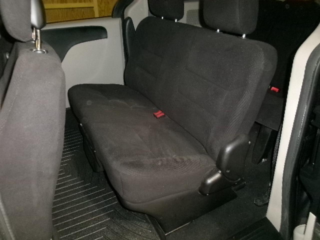 2014 Dodge Grand Caravan SE Photo