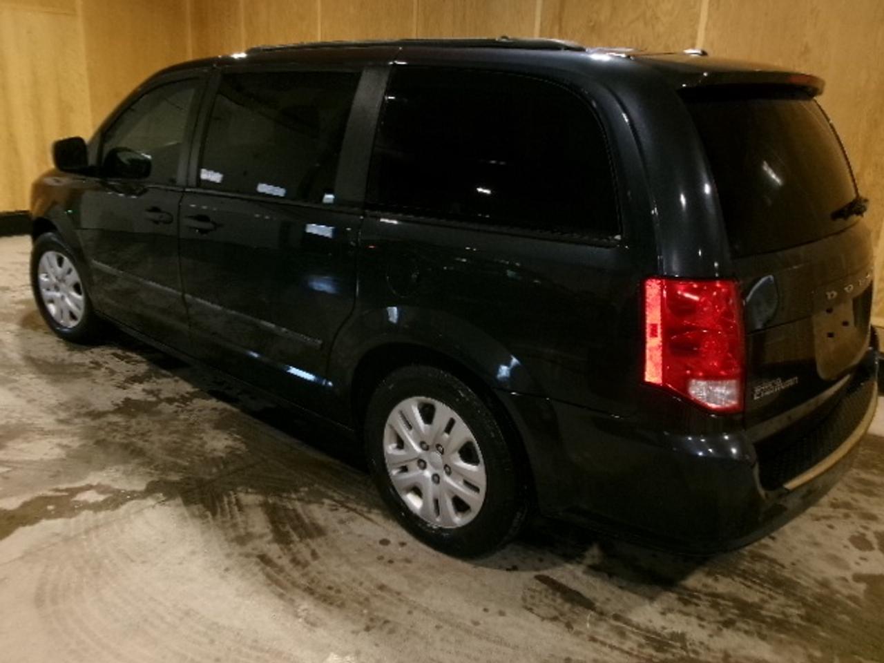 2014 Dodge Grand Caravan SE Photo