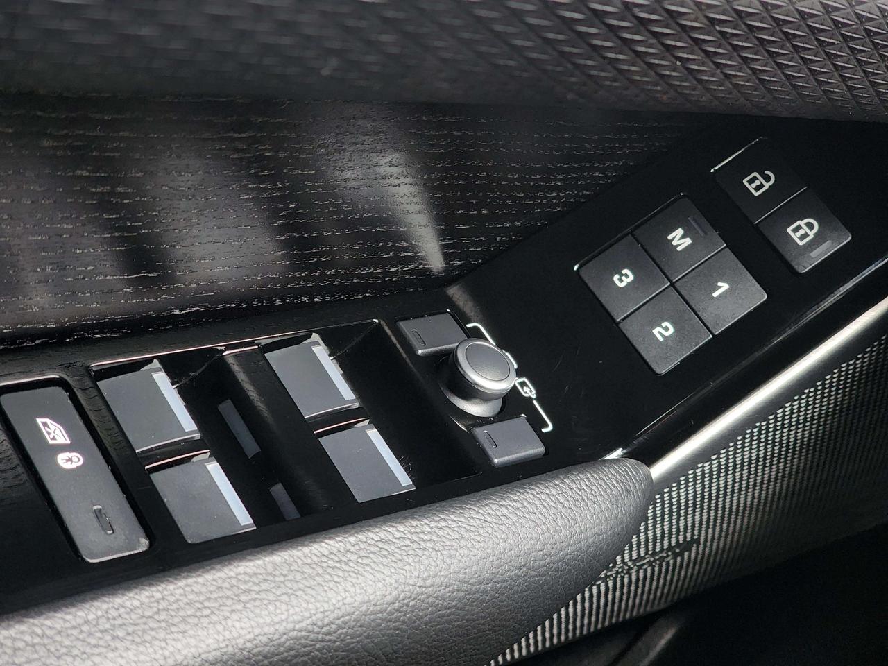 2021 Land Rover Range Rover Velar R-Dynamic S | CPO! Photo