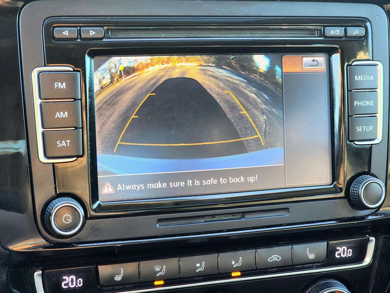 2015 Volkswagen Jetta Highline | No Accidents! Photo