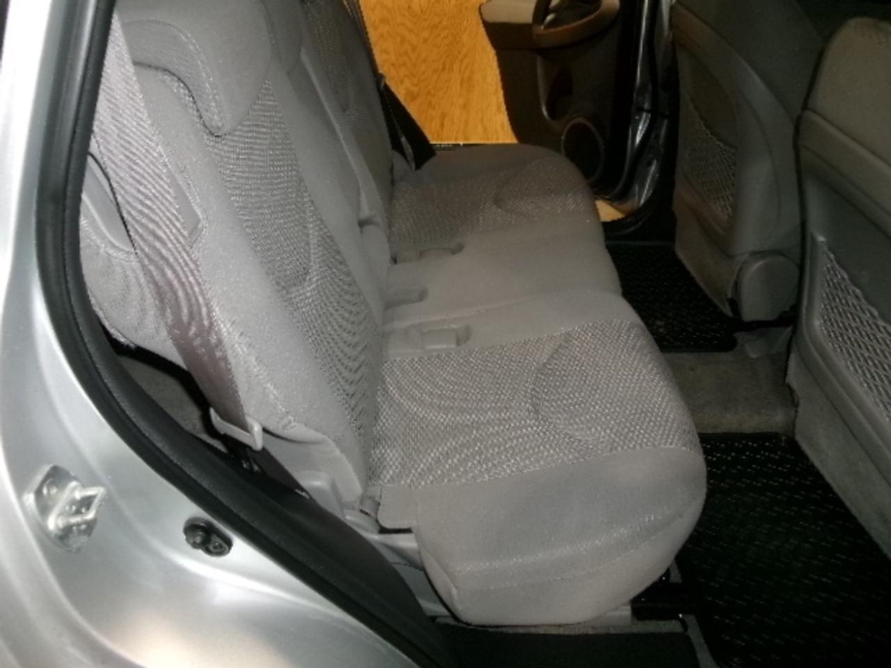 2008 Toyota RAV4 Limited I4 Photo