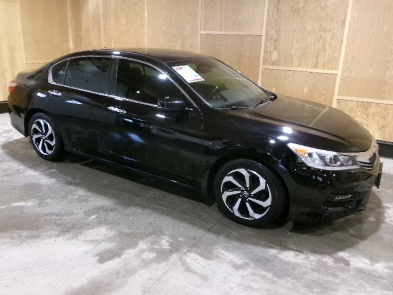 2016 Honda Accord EX L Photo0