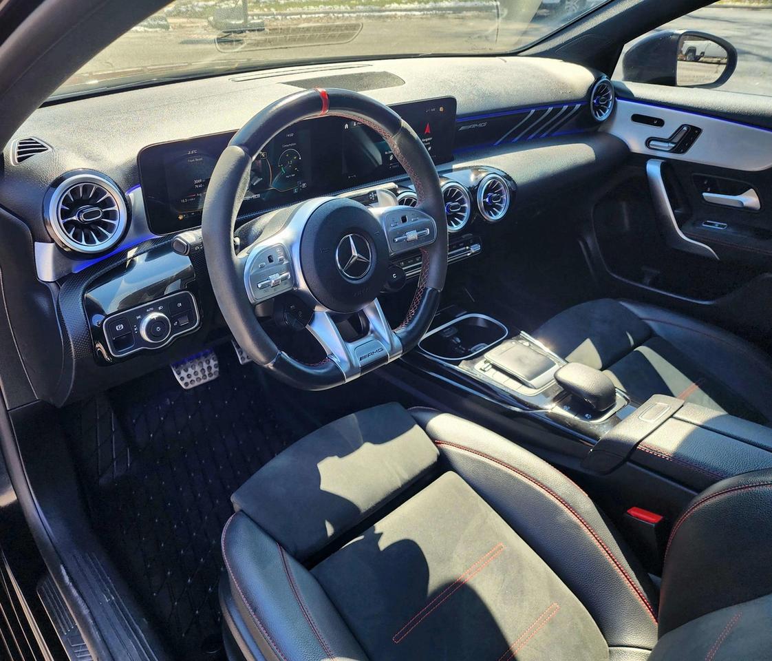 2022 Mercedes-Benz A-Class AMG A 35 4MATIC w/Aerodynamic Pkg | Accident Free! Photo4