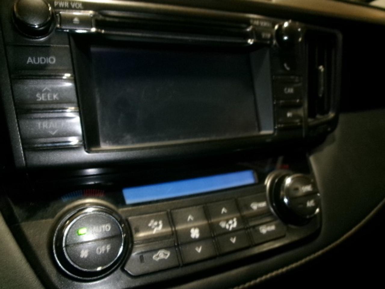 2013 Toyota RAV4 XLE Photo