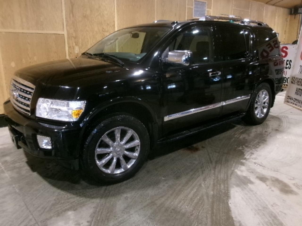 2010 Infiniti QX56 Luxury Photo