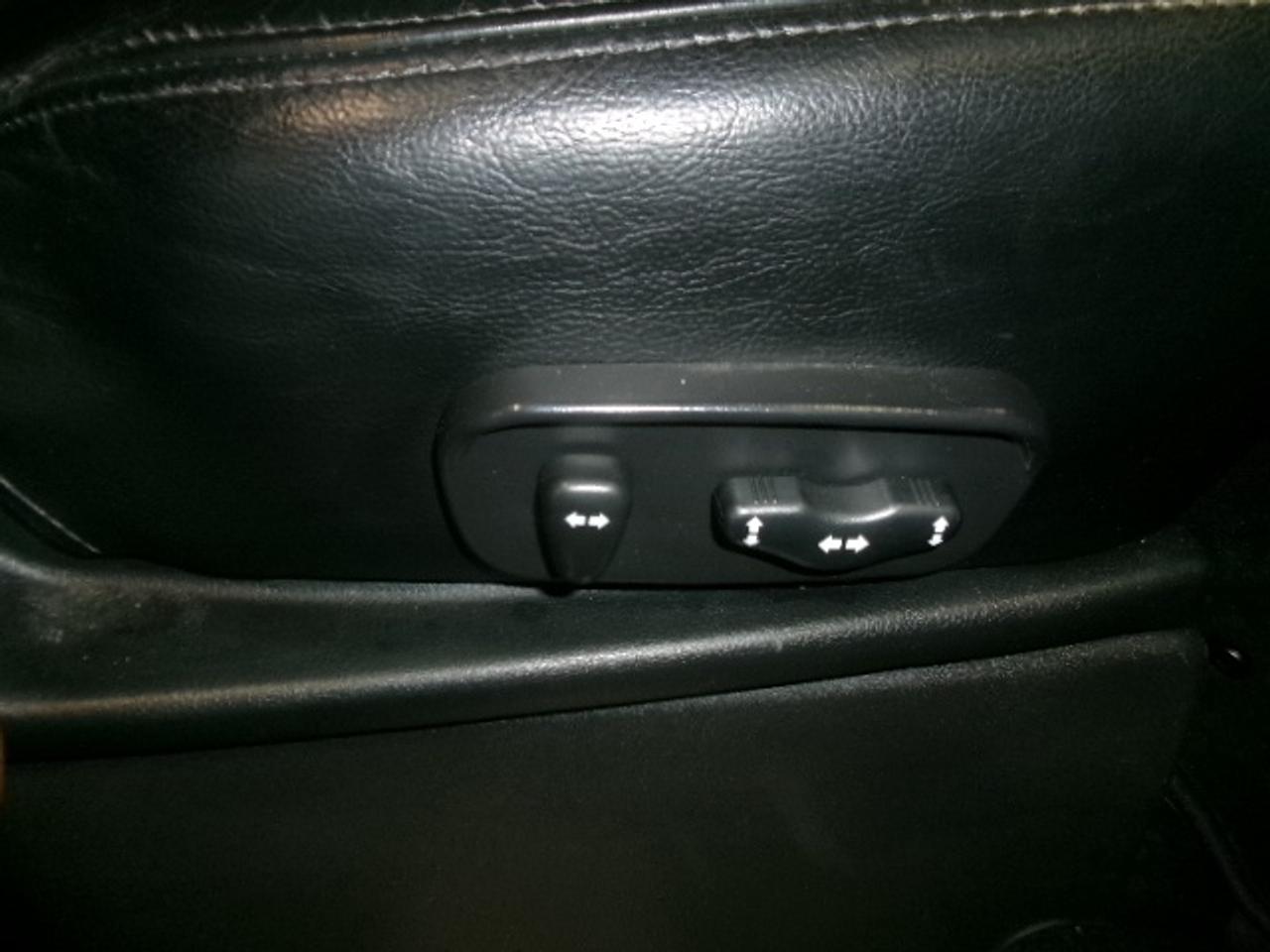 2010 Infiniti QX56 Luxury Photo