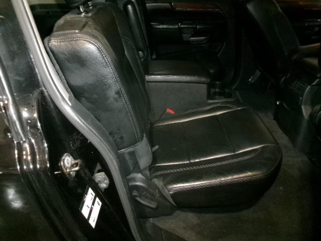 2010 Infiniti QX56 Luxury Photo