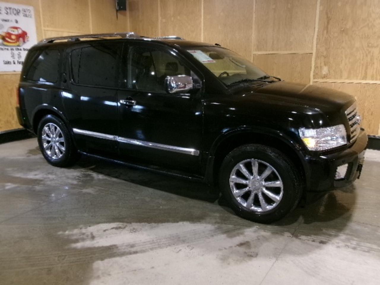 2010 Infiniti QX56 Luxury Photo