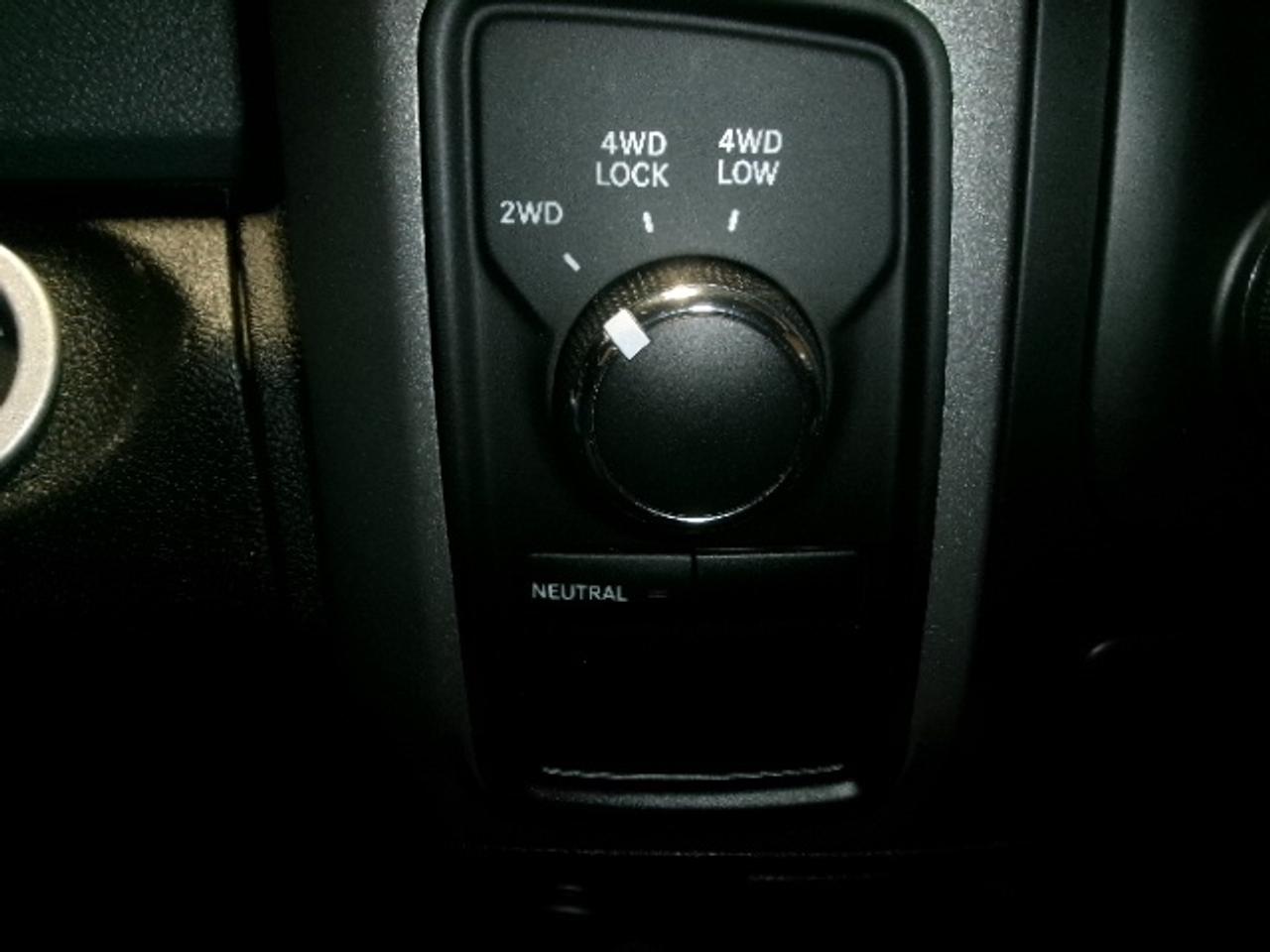 2013 RAM 1500 TRADESMAN Photo