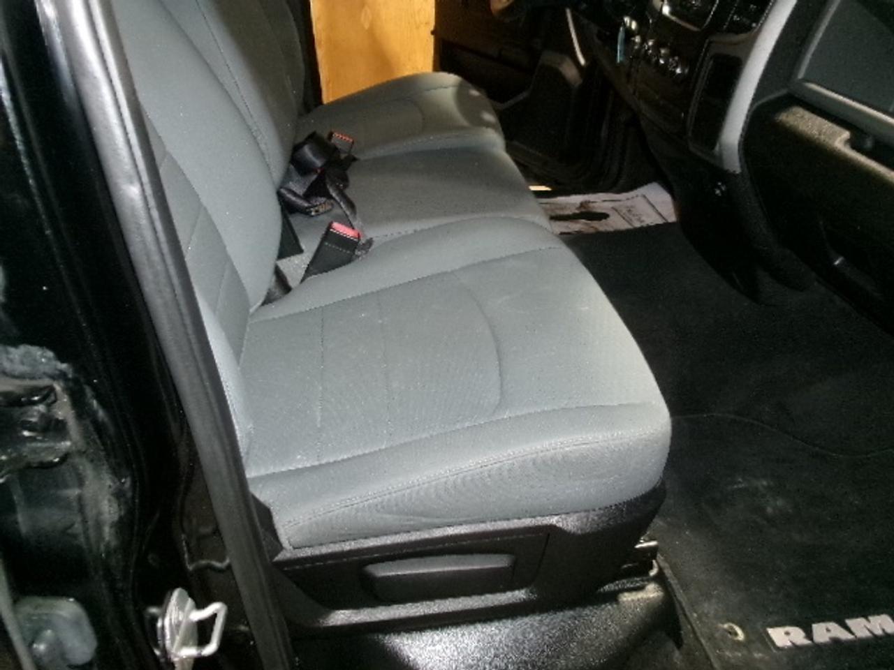 2013 RAM 1500 TRADESMAN Photo