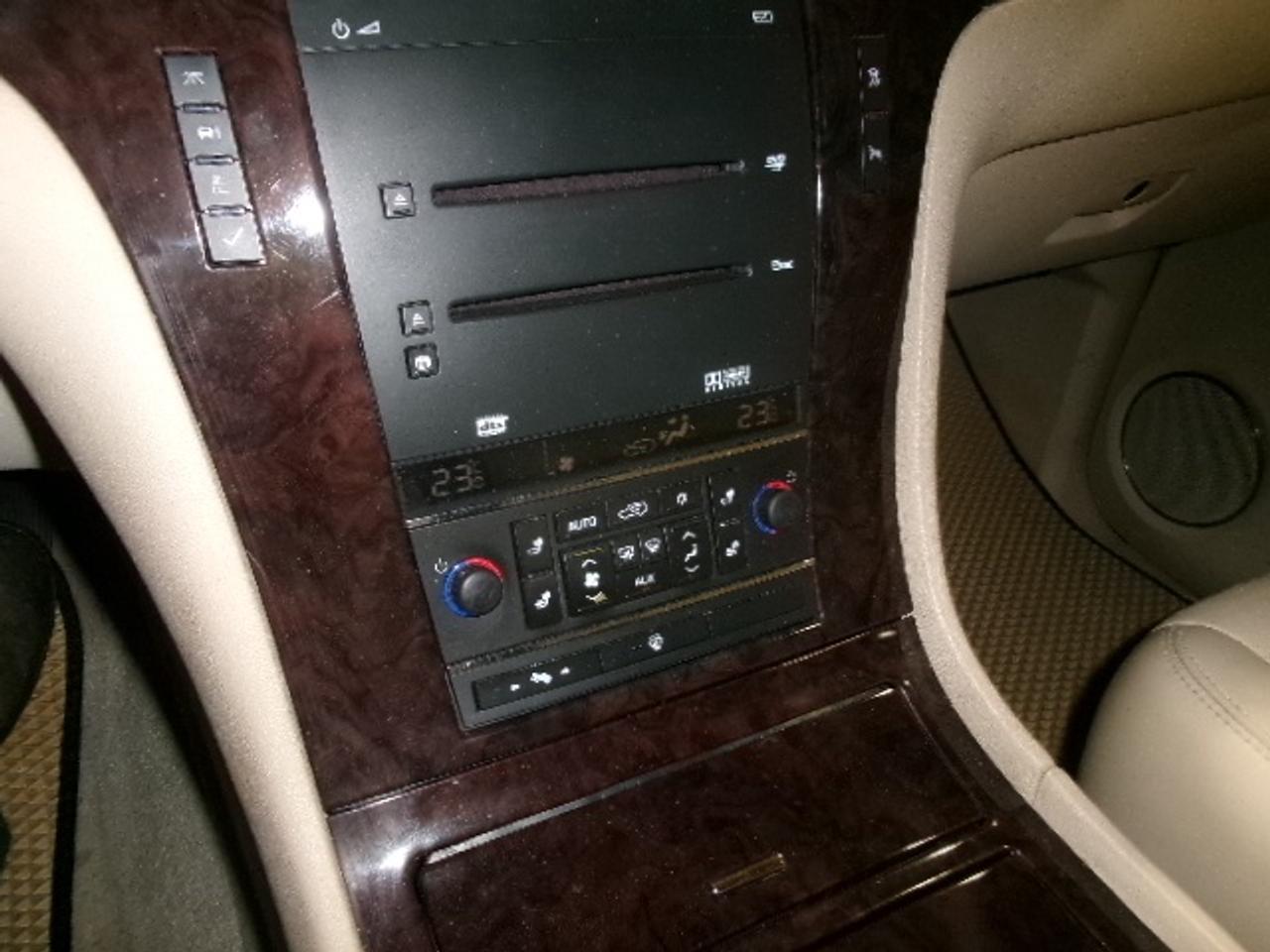 2007 Cadillac Escalade  Photo