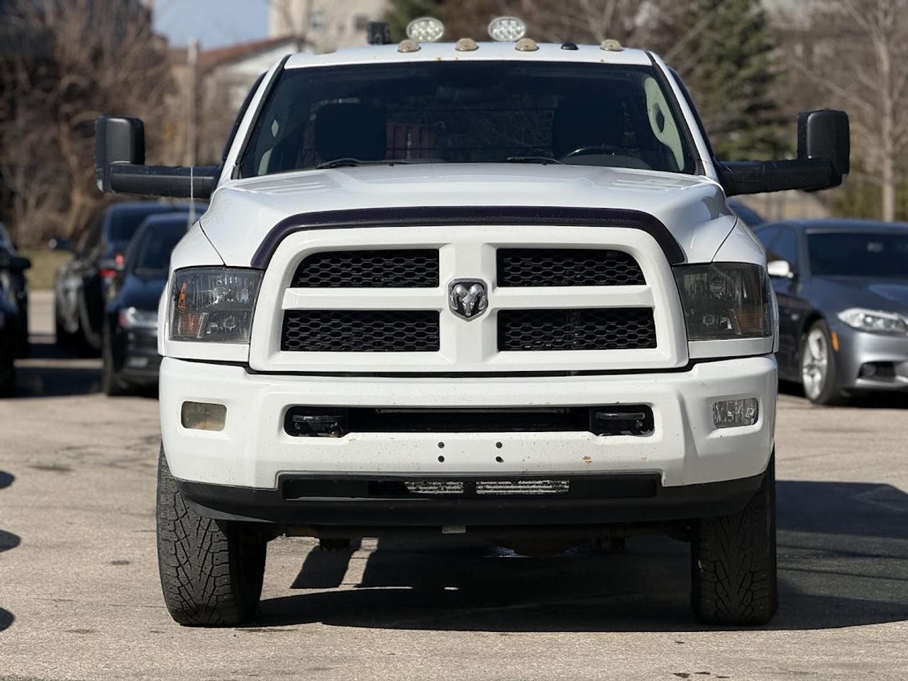 2015 RAM 2500 SLT Photo2