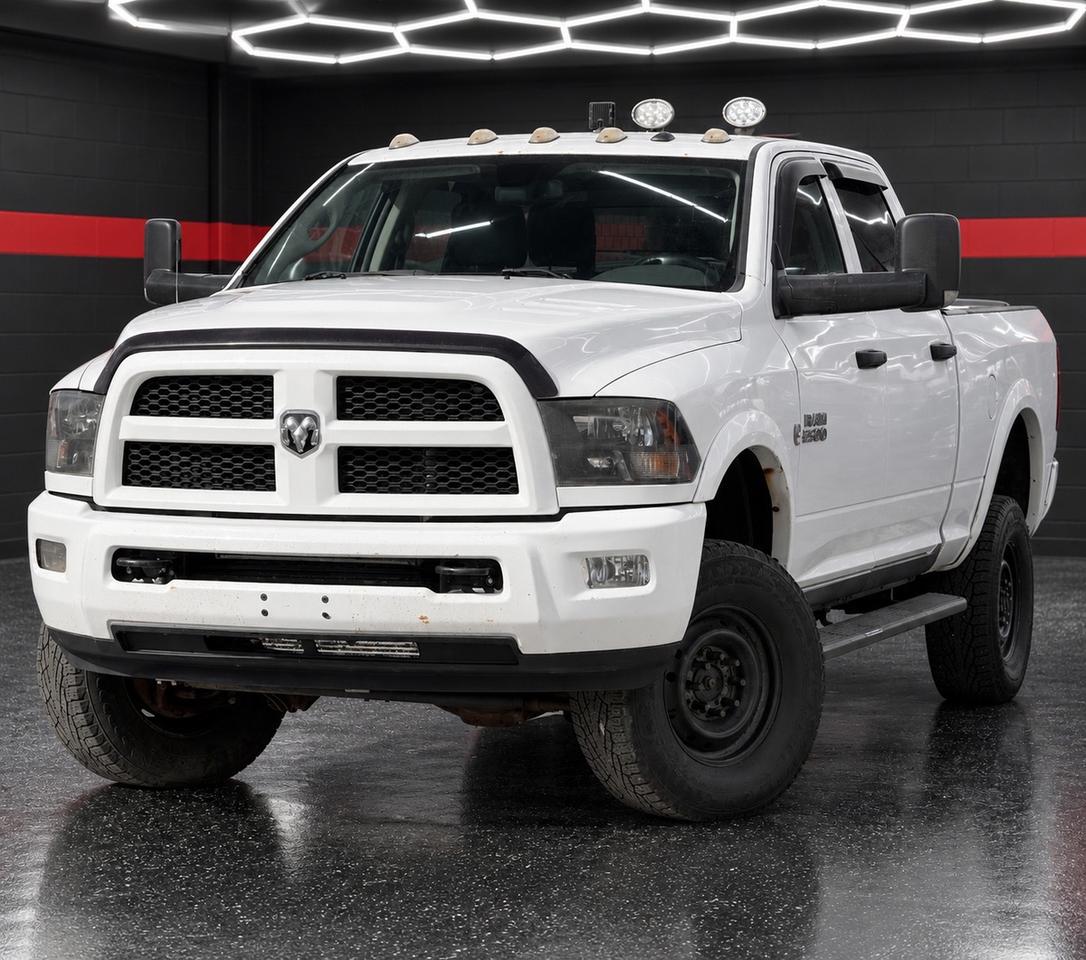 2015 RAM 2500 SLT Photo1