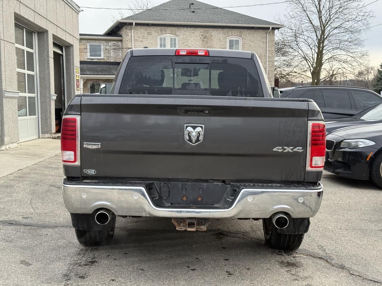 2016 RAM 1500 Laramie Photo
