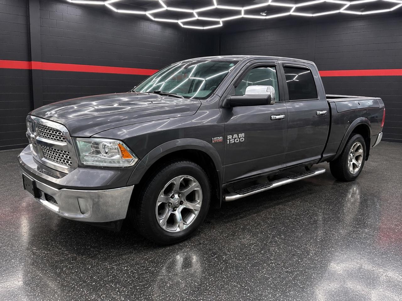 2016 RAM 1500 Laramie Photo