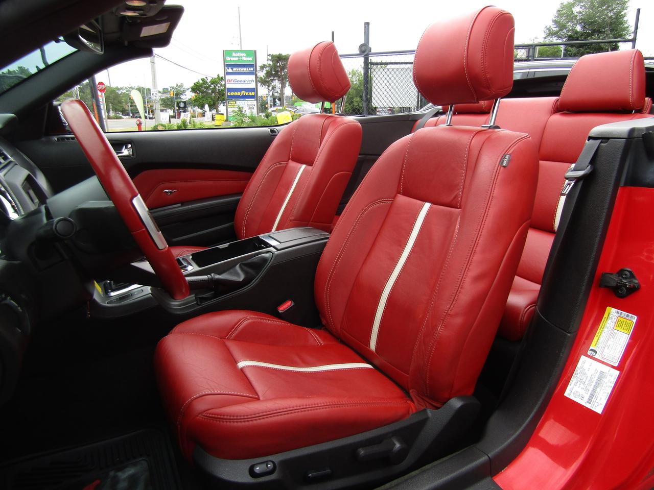 2014 Ford Mustang GT,Convertiable,Leather,Blutooth,Alloy*Certified* Photo