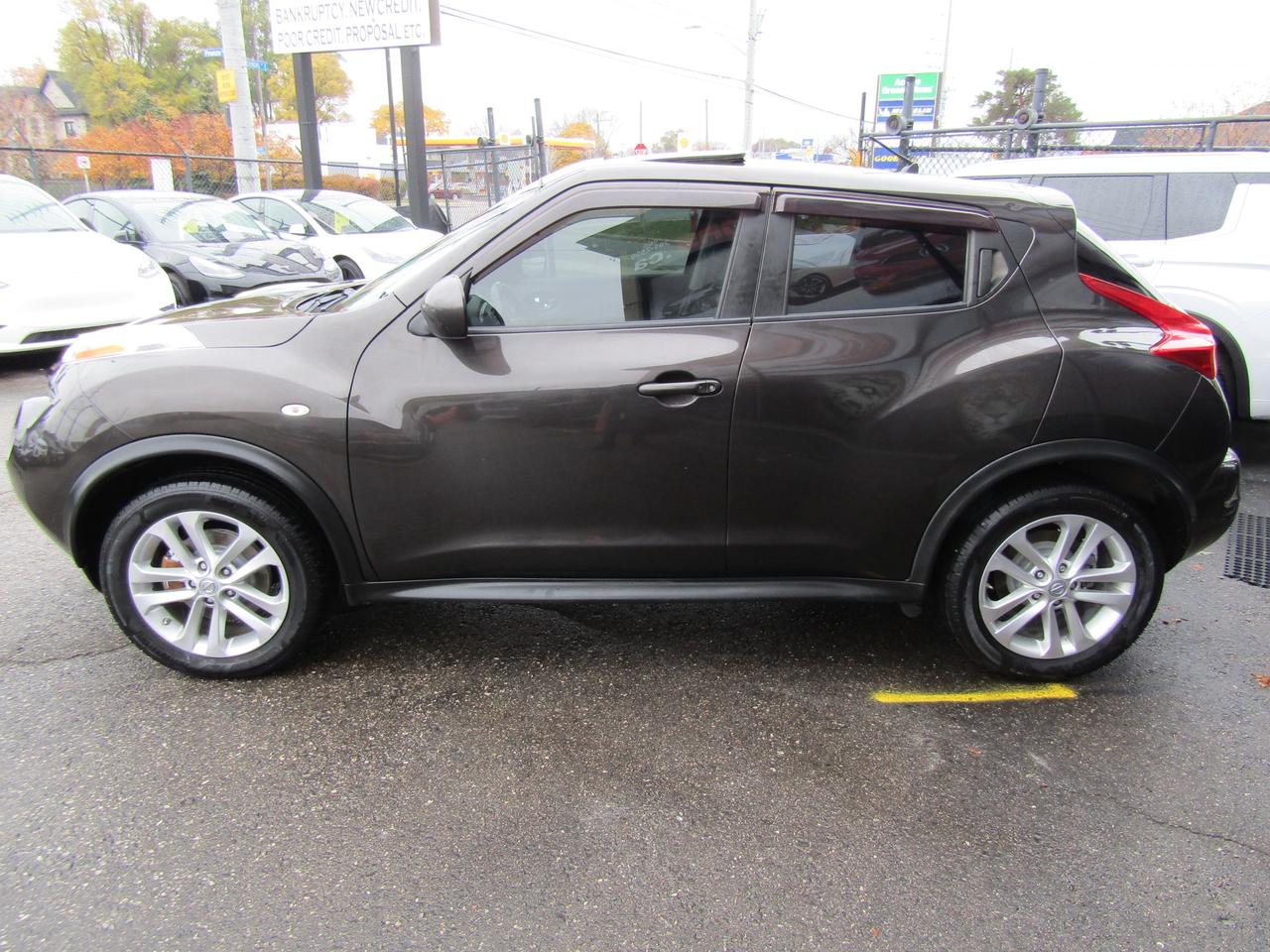 2012 Nissan Juke S, AWD, Sunroof, Bluetooth *No Accident* Certified* Photo3