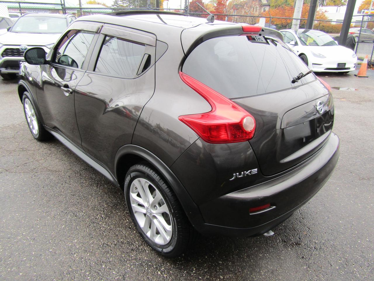 2012 Nissan Juke S, AWD, Sunroof, Bluetooth *No Accident* Certified* Photo