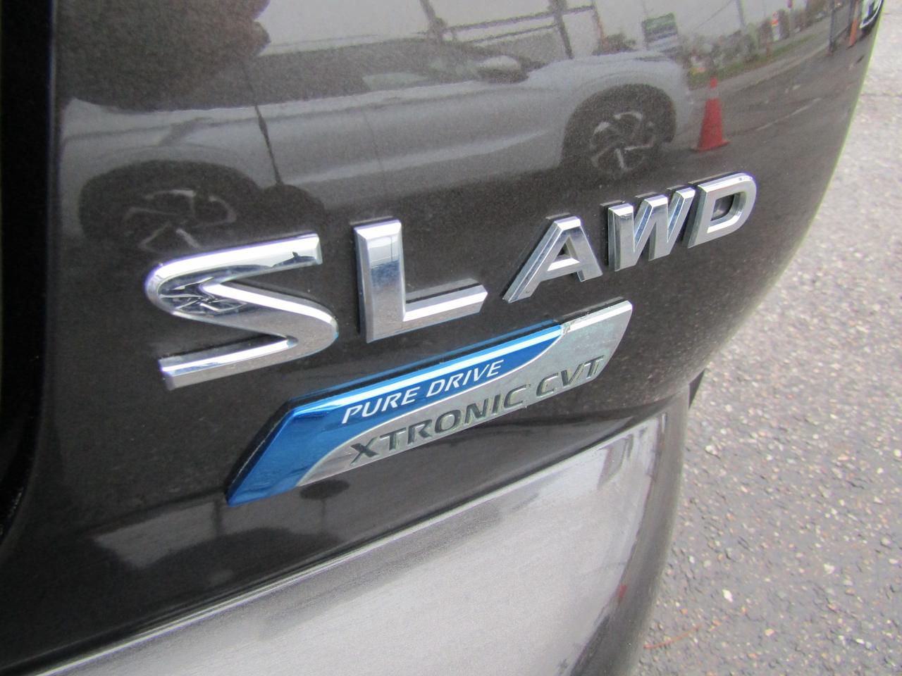 2012 Nissan Juke S, AWD, Sunroof, Bluetooth *No Accident* Certified* Photo