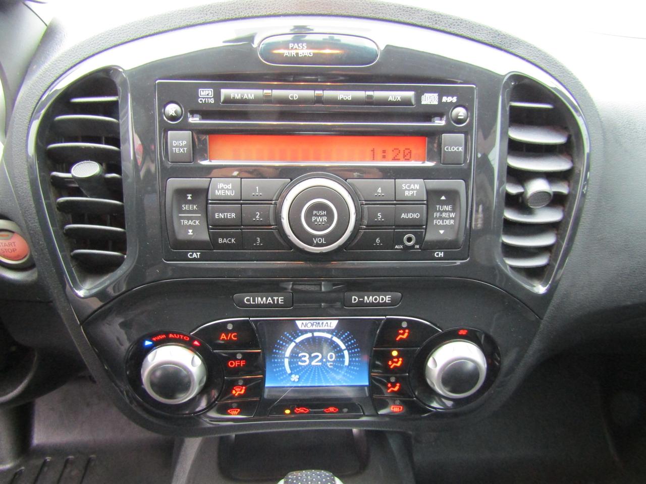 2012 Nissan Juke S, AWD, Sunroof, Bluetooth *No Accident* Certified* Photo