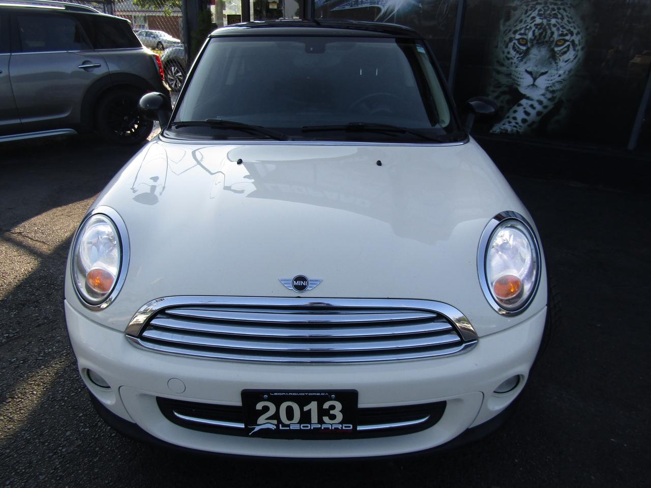2013 MINI Cooper Prem., Pano, Leather, Bluetooth, Cruise Ctrl, *Certified* Photo1