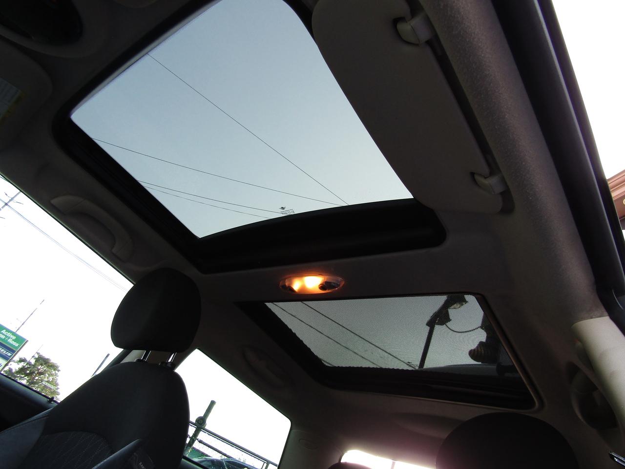 2013 MINI Cooper Prem., Pano, Leather, Bluetooth, Cruise Ctrl, *Certified* Photo