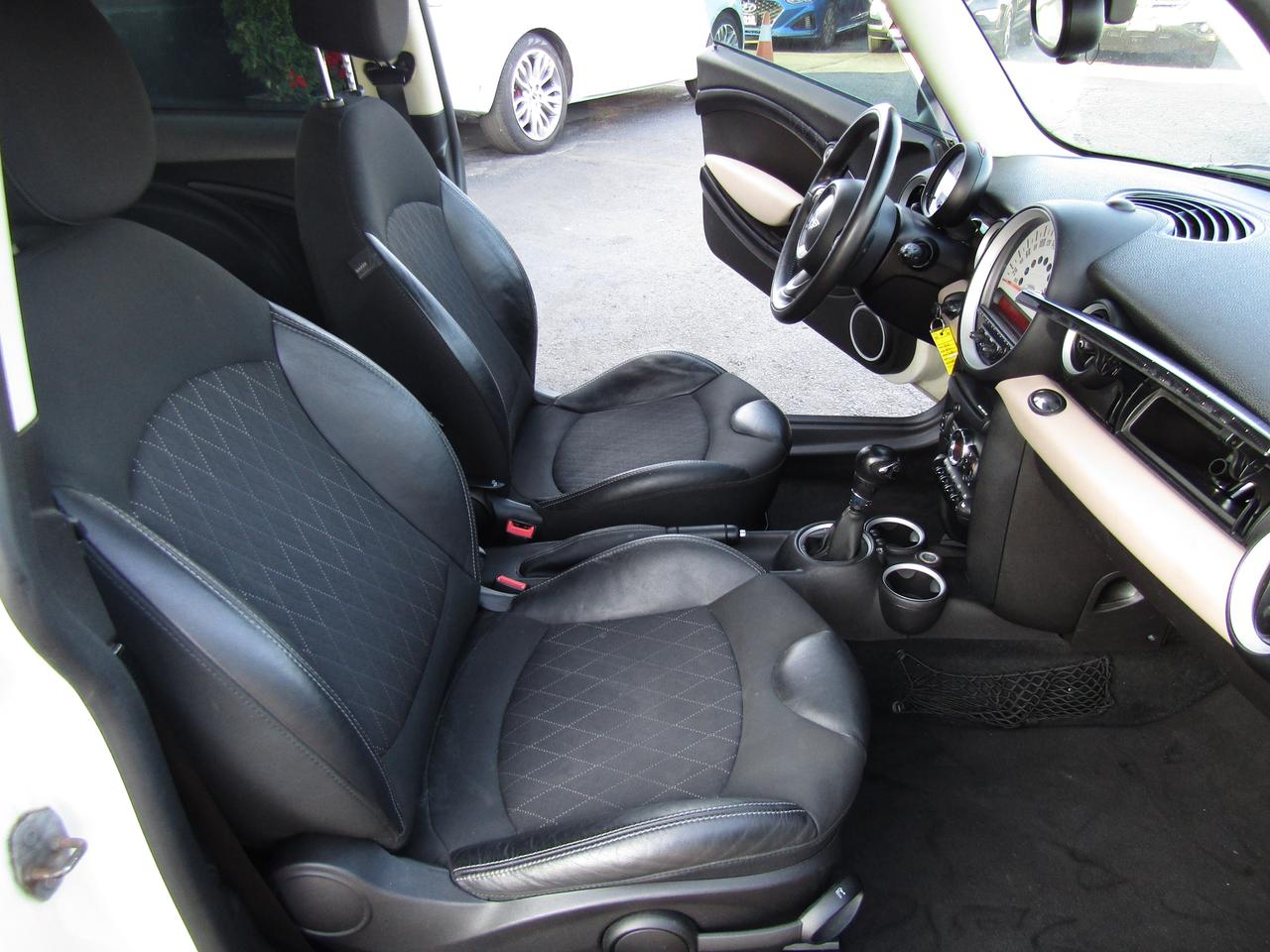 2013 MINI Cooper Prem., Pano, Leather, Bluetooth, Cruise Ctrl, *Certified* Photo