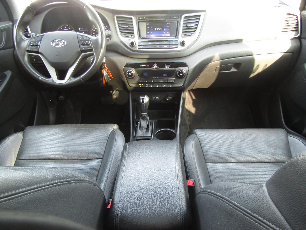2017 Hyundai Tucson SE,Pano,Camera,Bluetooth,Blind Spots,Alloy*Certified* Photo