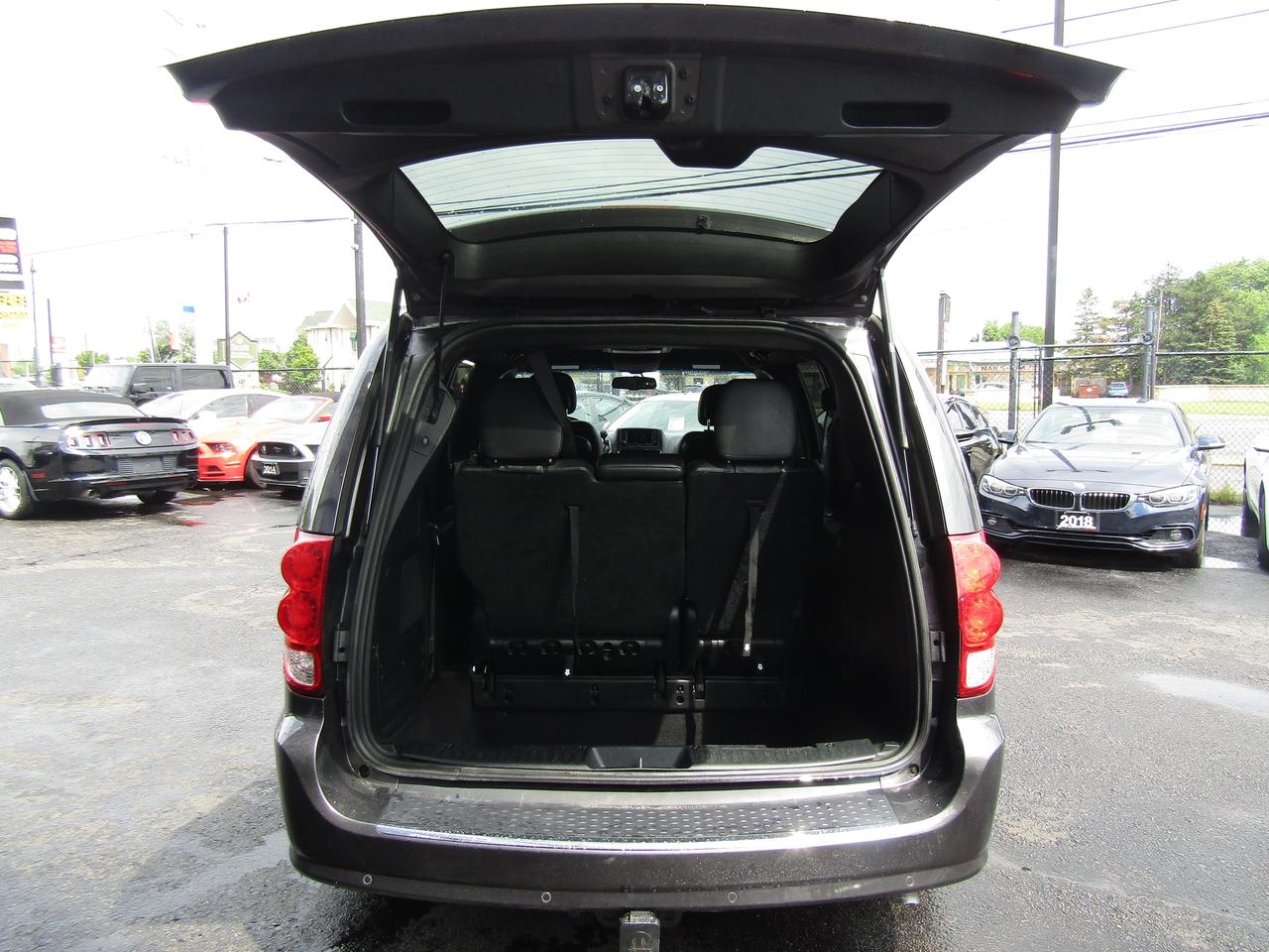 2017 Dodge Grand Caravan GT,7Pass,DVD,Navi,Blind Spot,Leather,Camera,*One Owner*Certified* Photo